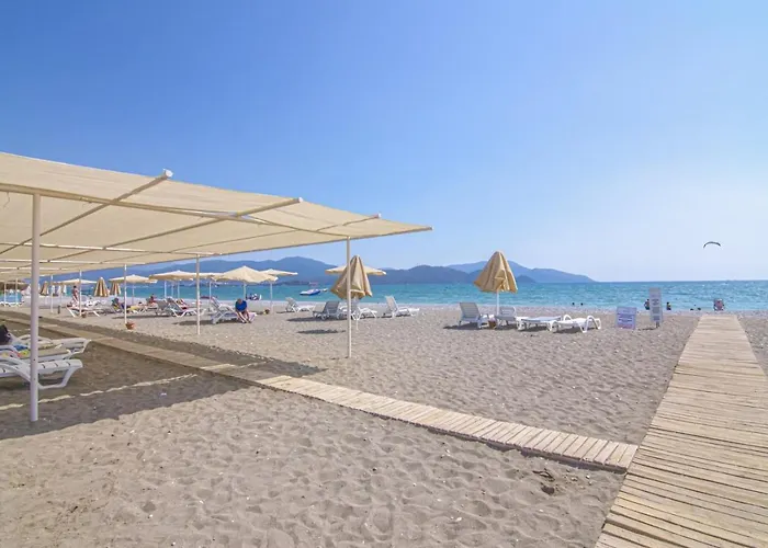 Sunset Beach Club Aqualettings Mermaid 7 *